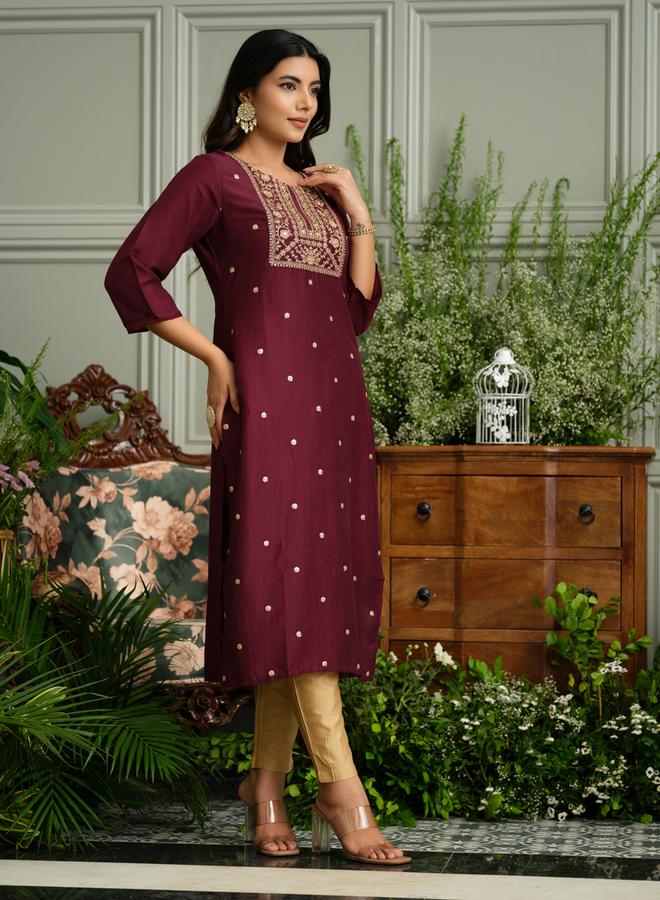 DW Women Floral Embroidered Sequined Raw Silk Kurta - Image 1